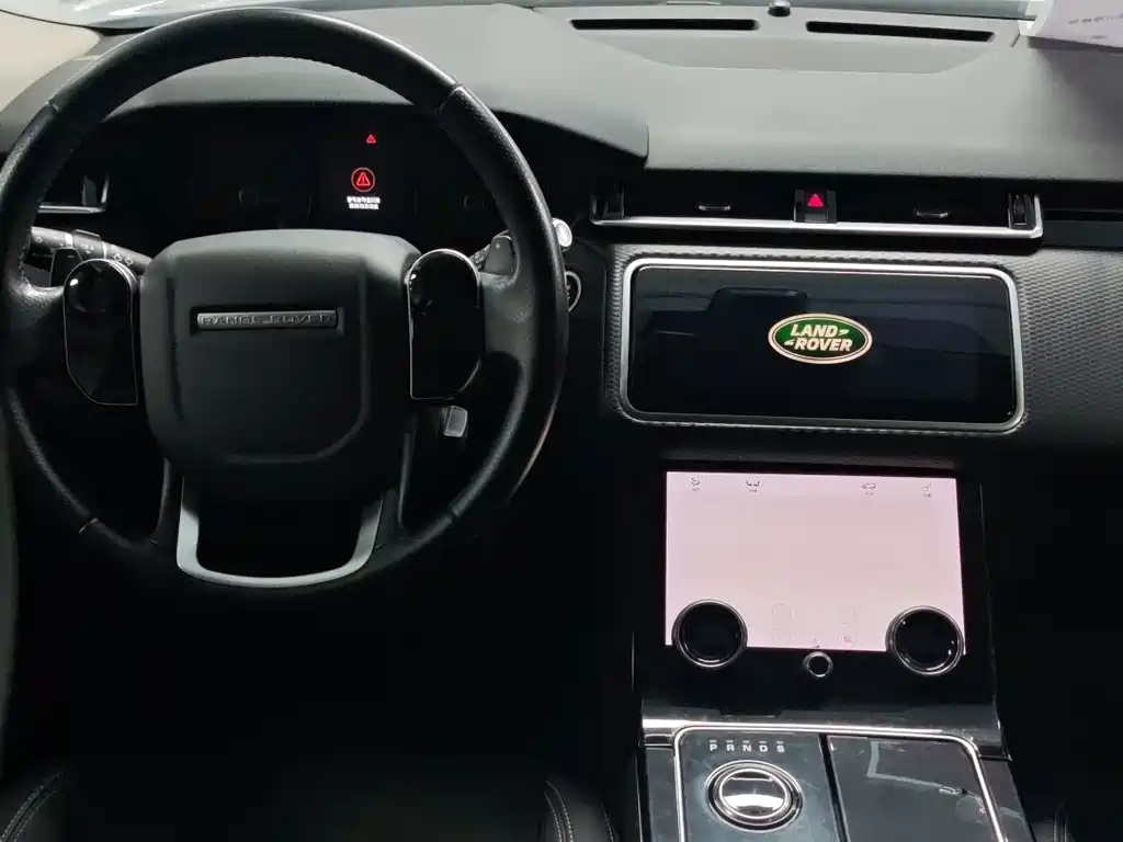 Land Rover Velar — фото 17