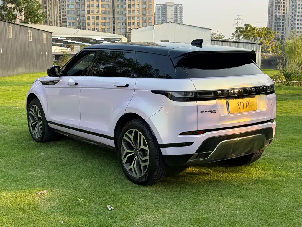 Land Rover Evoque — фото 6