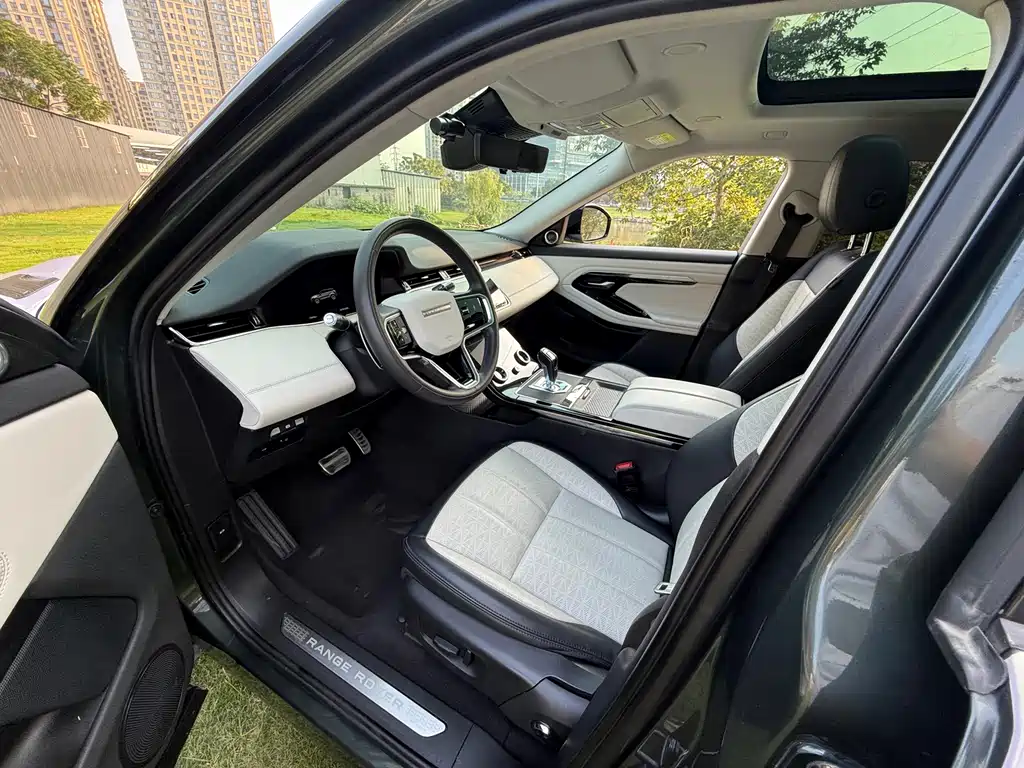 Land Rover Evoque — фото 7