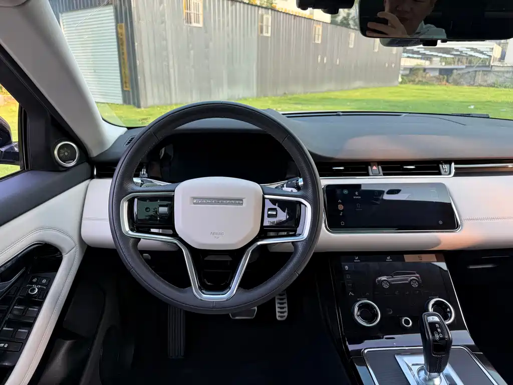 Land Rover Evoque — фото 10