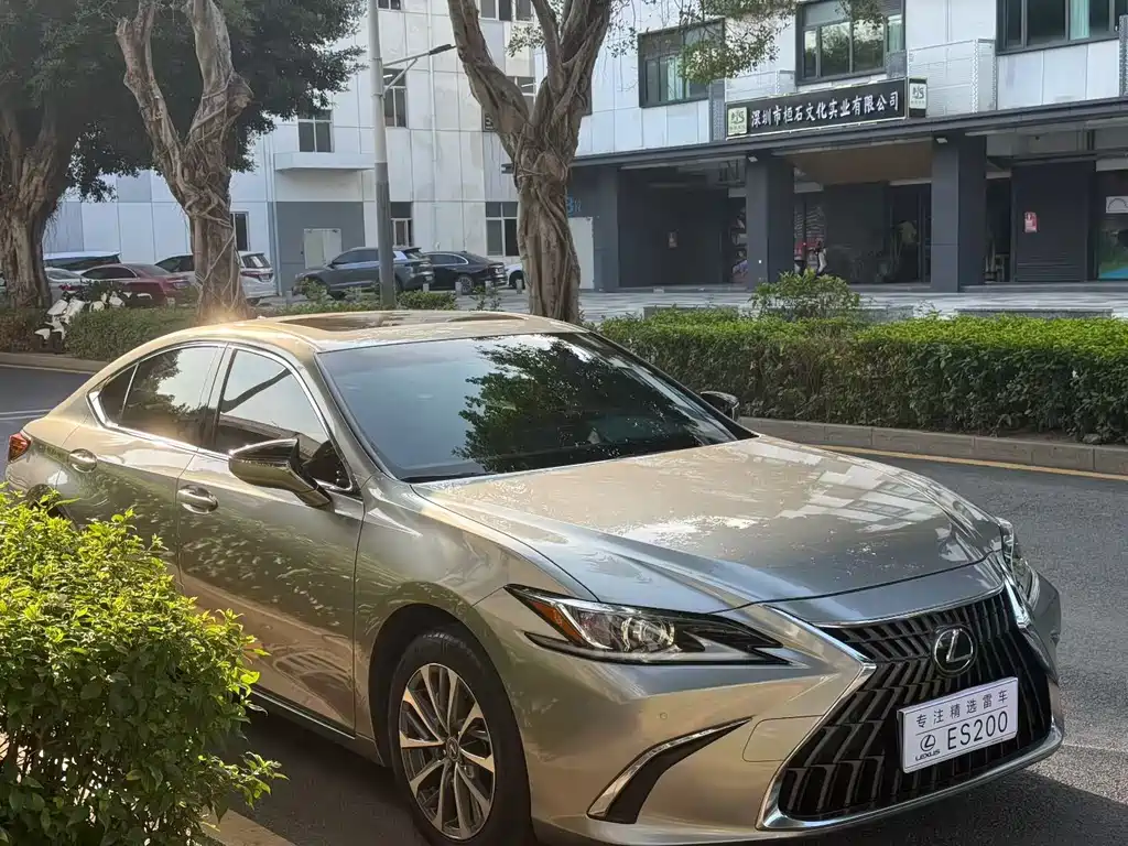 Lexus ES — фото 3