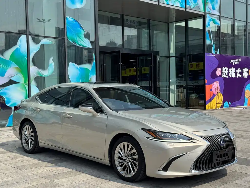 Lexus ES — фото 3