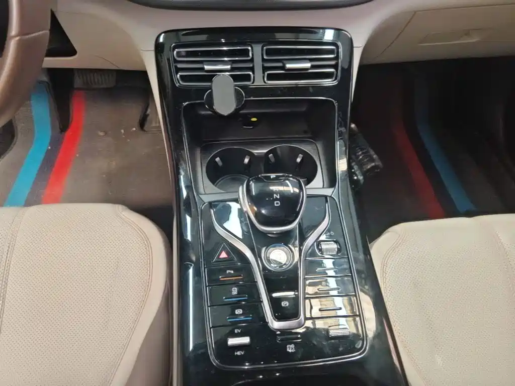 BYD Qin PLUS — фото 14