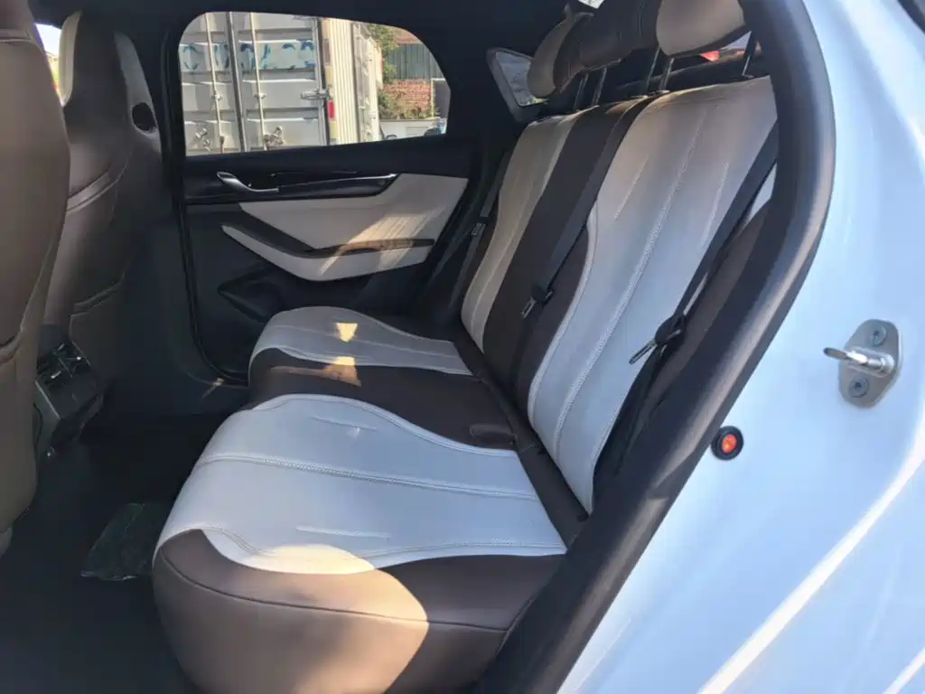 BYD Qin PLUS — фото 17