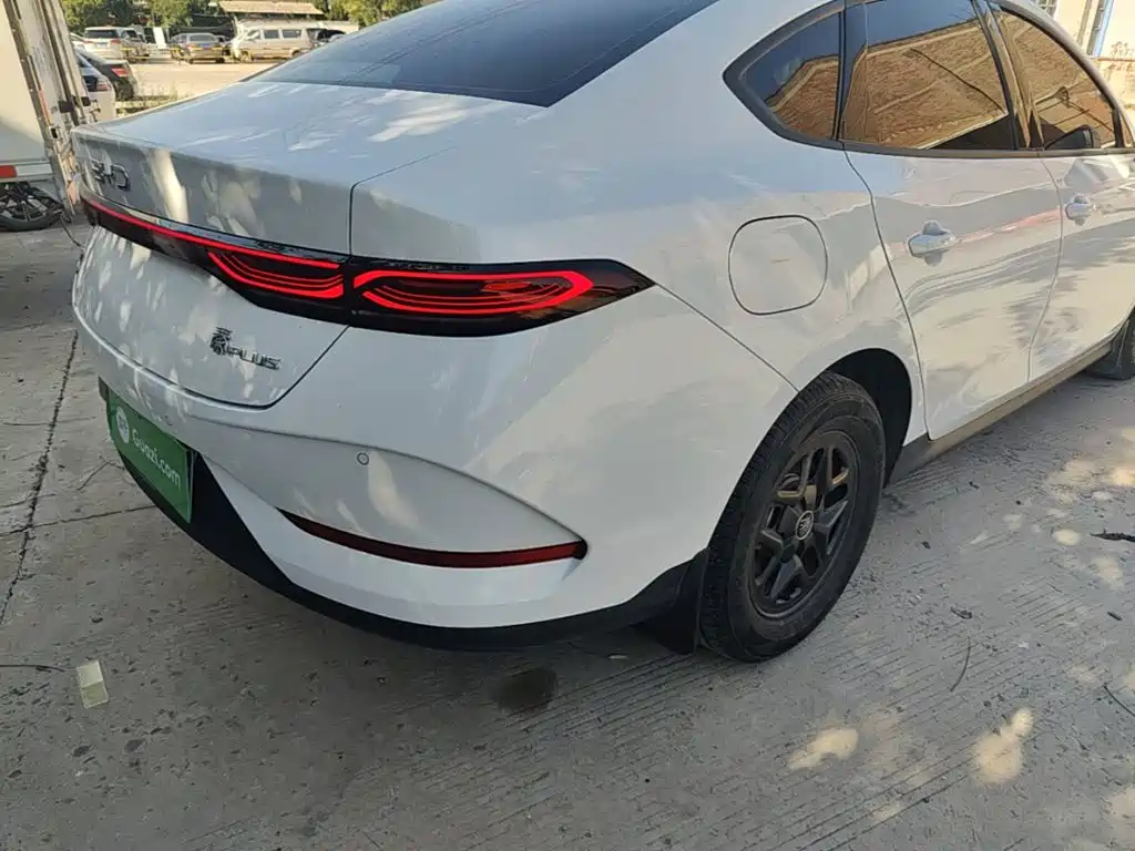 BYD Qin PLUS — фото 8