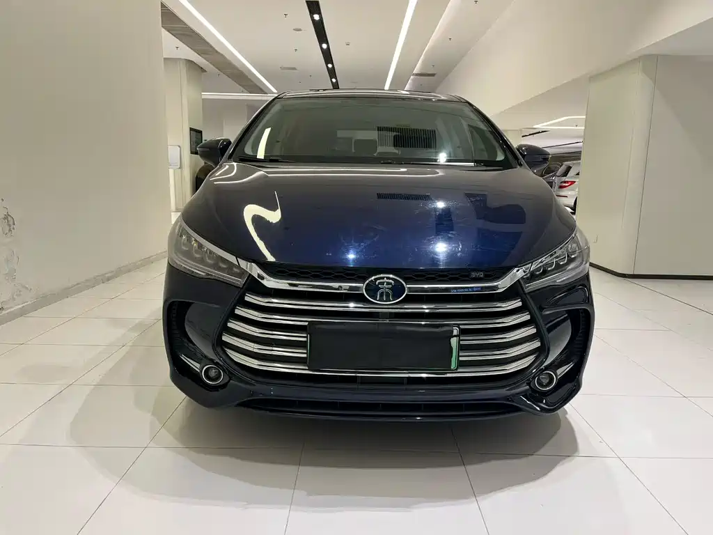 BYD MAX New Energy — фото 2