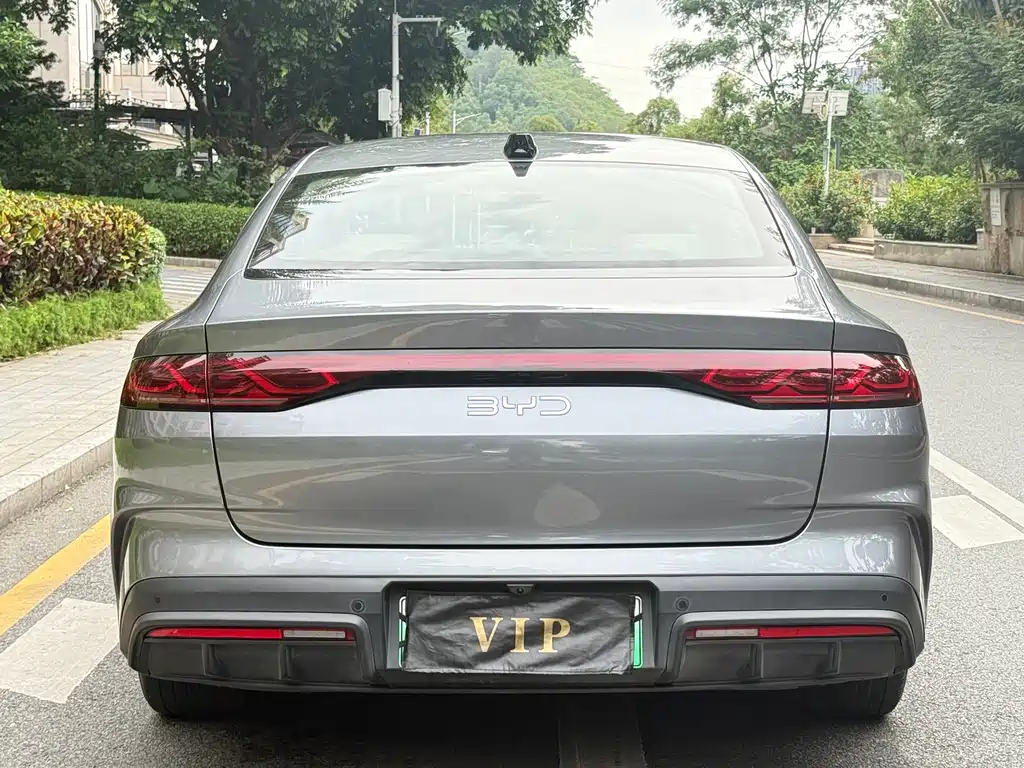 BYD Qin L — фото 18