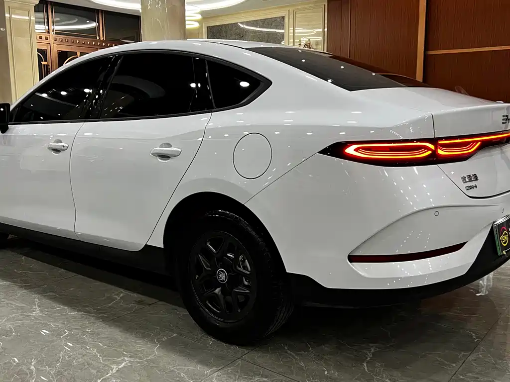 BYD Qin PLUS — фото 7