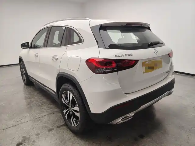 Mercedes-Benz GLA — фото 10