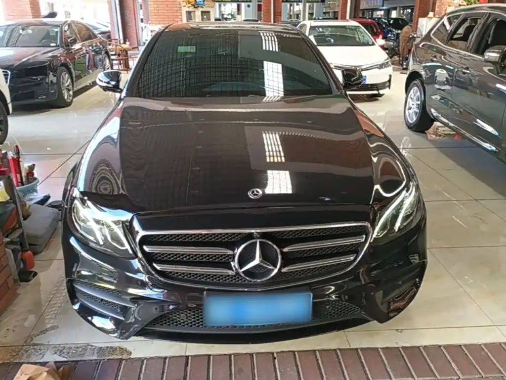 Mercedes-Benz E-Class (Import) — фото 2