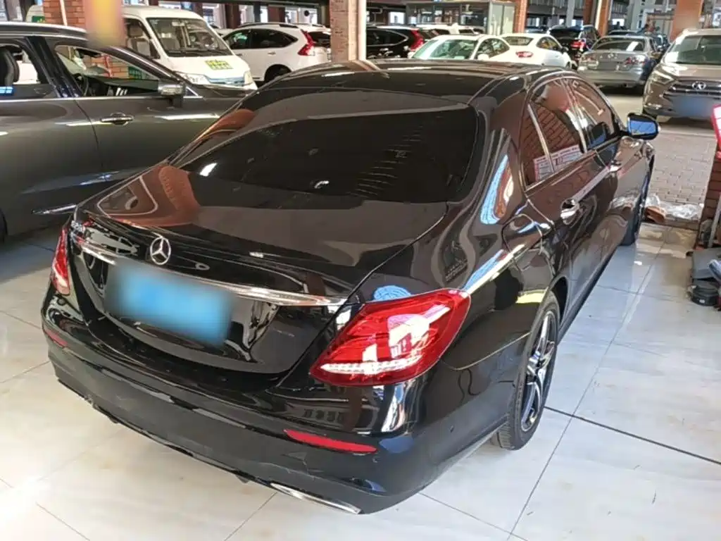 Mercedes-Benz E-Class (Import) — фото 6