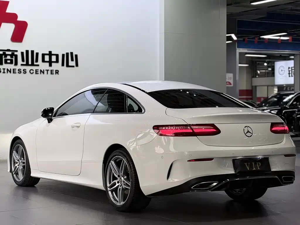 Mercedes-Benz E-Class (Import) — фото 6