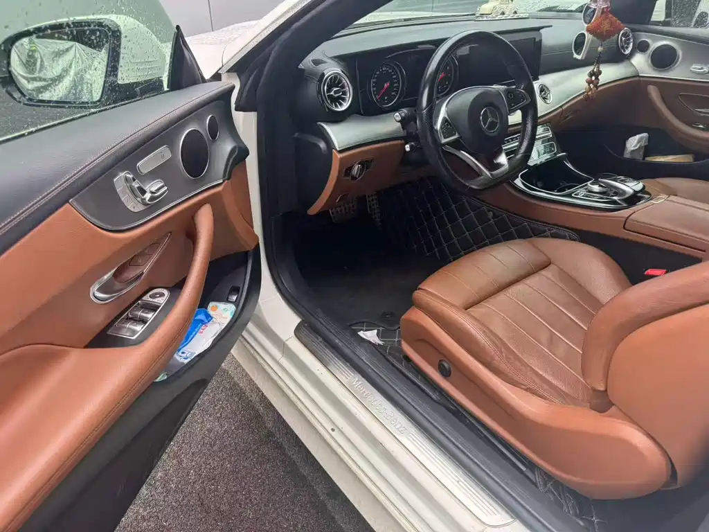 Mercedes-Benz E-Class (Import) — фото 3