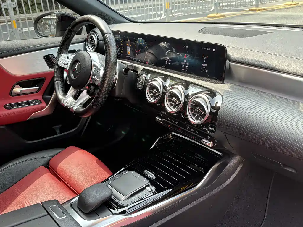 Mercedes-Benz A-Class AMG — фото 8