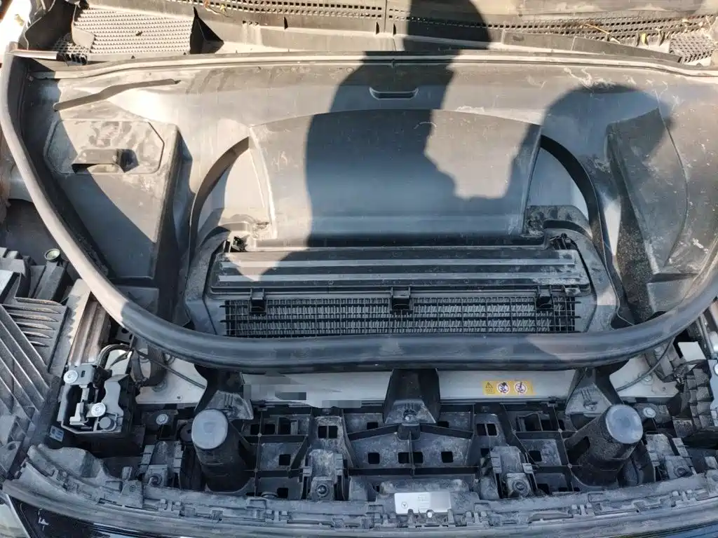 Mercedes-Benz EQE SUV — фото 21