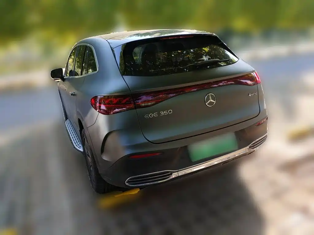 Mercedes-Benz EQE SUV — фото 4