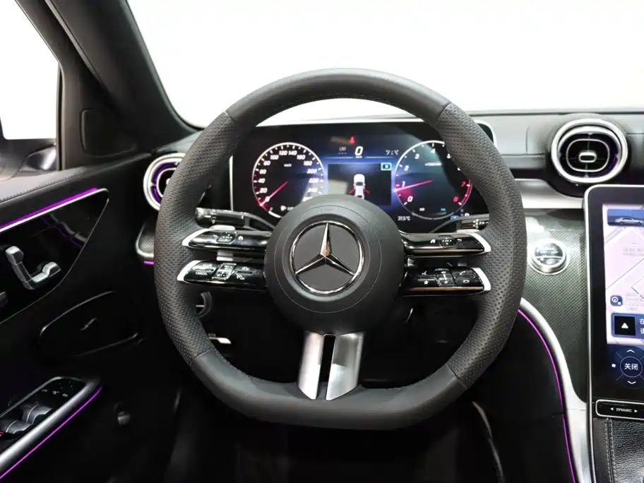 Mercedes-Benz C-Class — фото 13