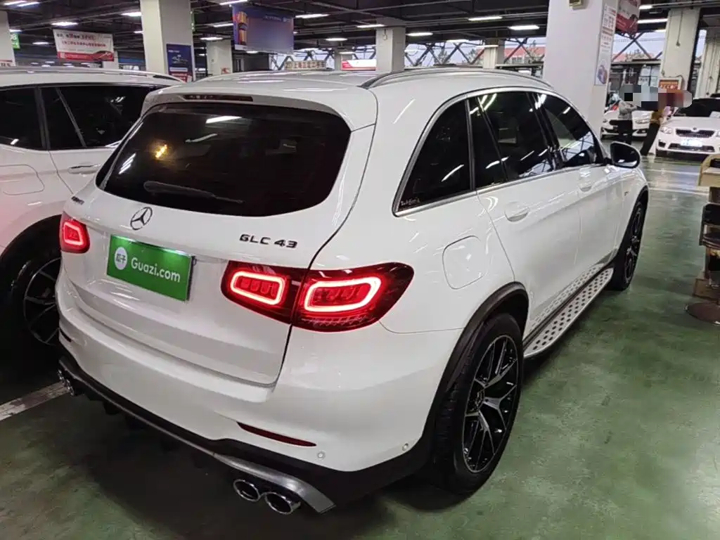 Mercedes-Benz GLC AMG — фото 6
