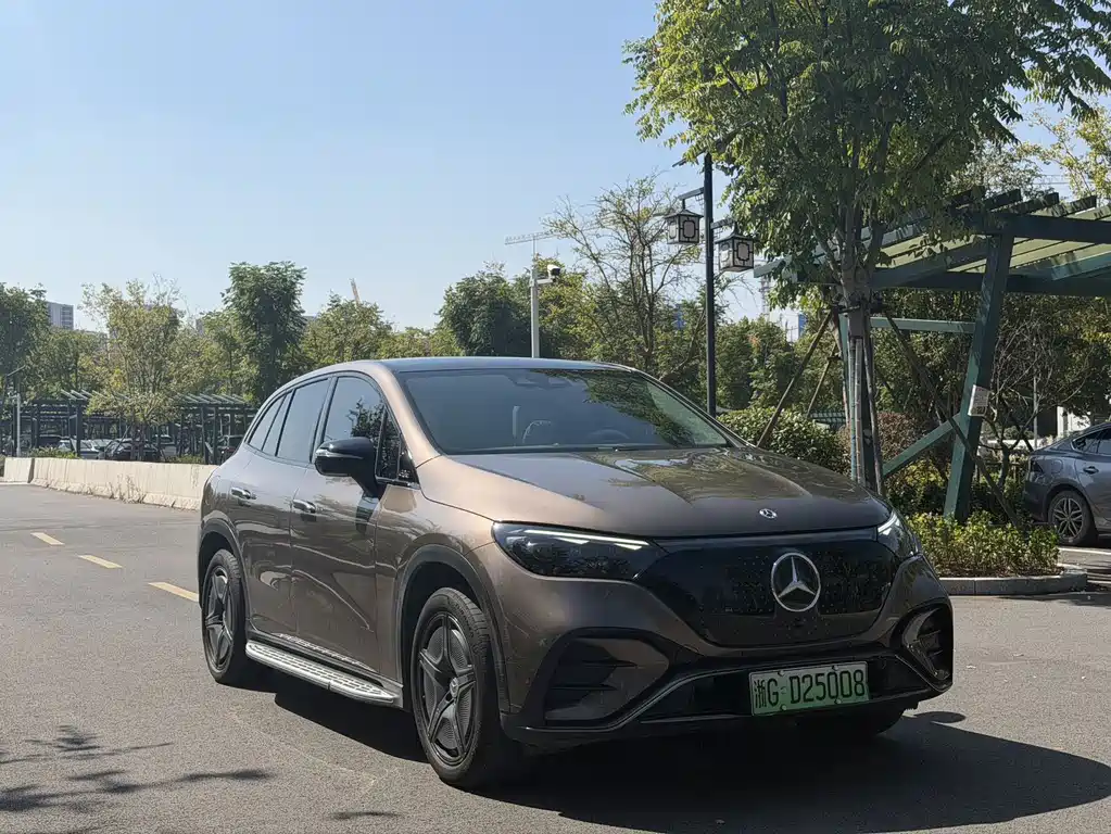 Mercedes-Benz EQE SUV — фото 4