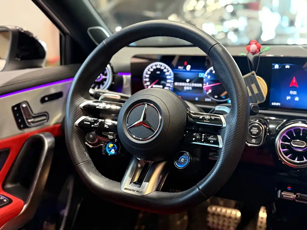 Mercedes-Benz A-Class AMG — фото 10