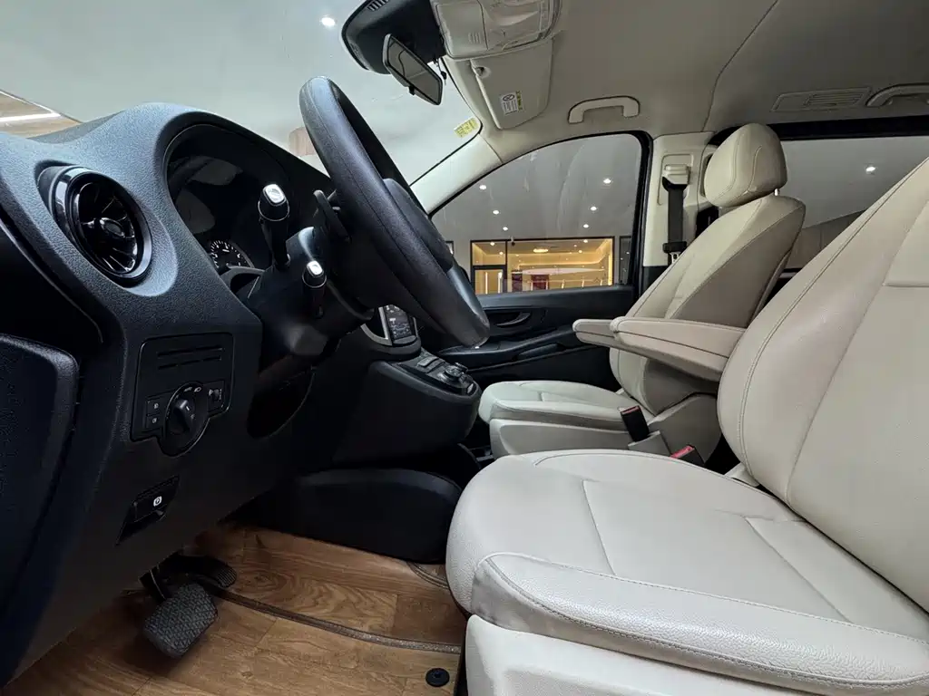 Mercedes-Benz Vito — фото 10