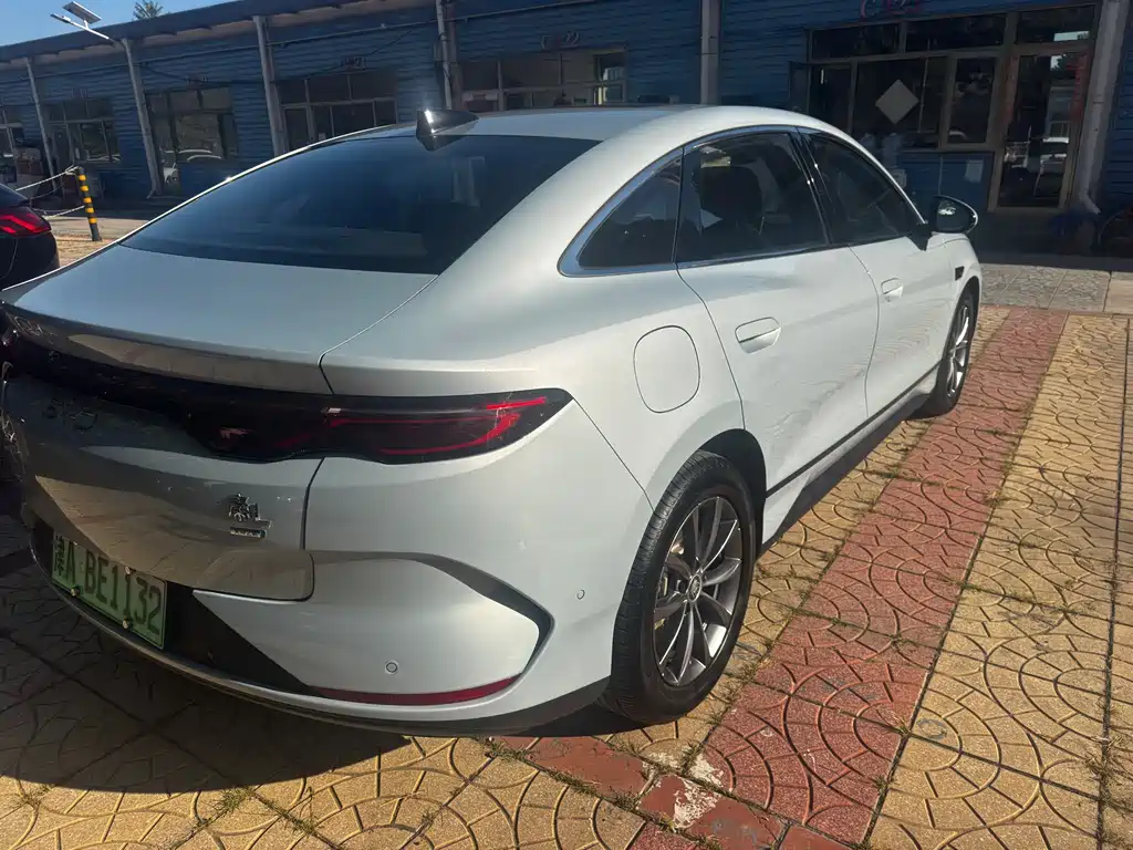 BYD Qin L — фото 17