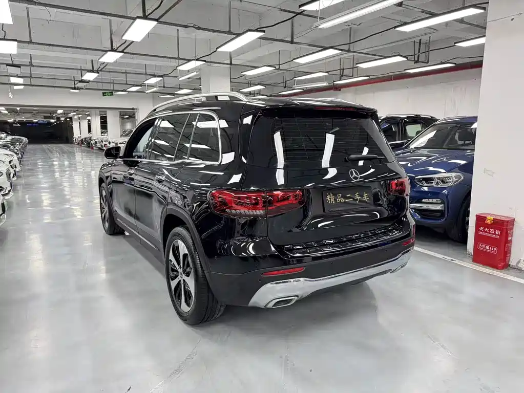 Mercedes-Benz GLB — фото 17