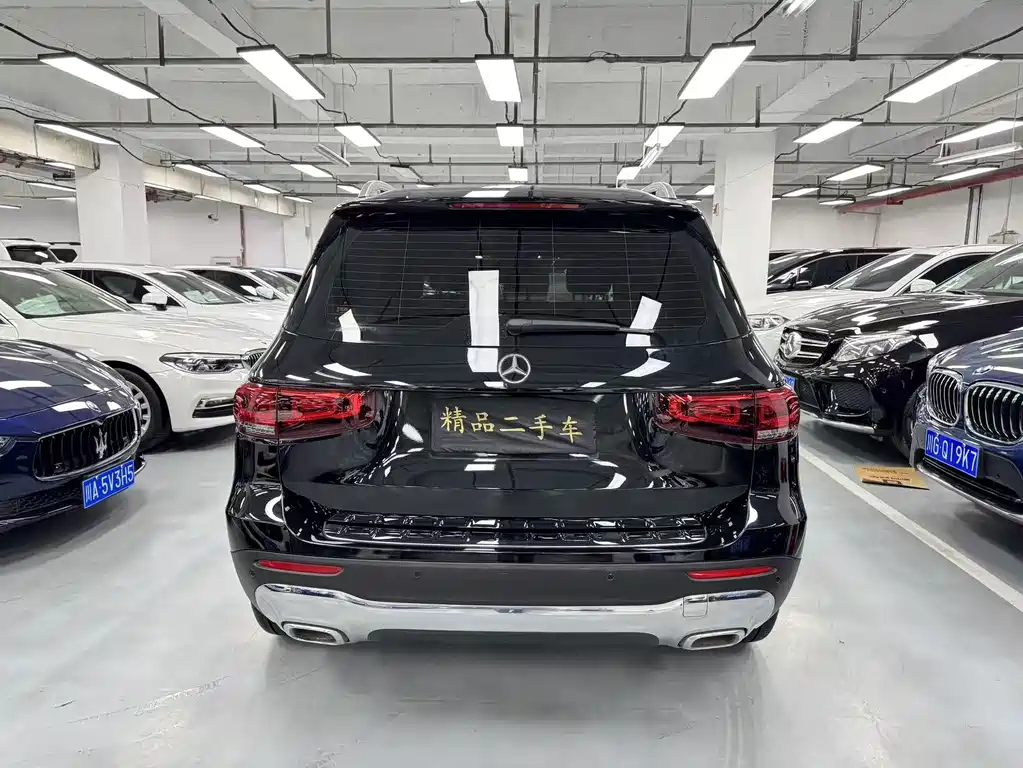Mercedes-Benz GLB — фото 18
