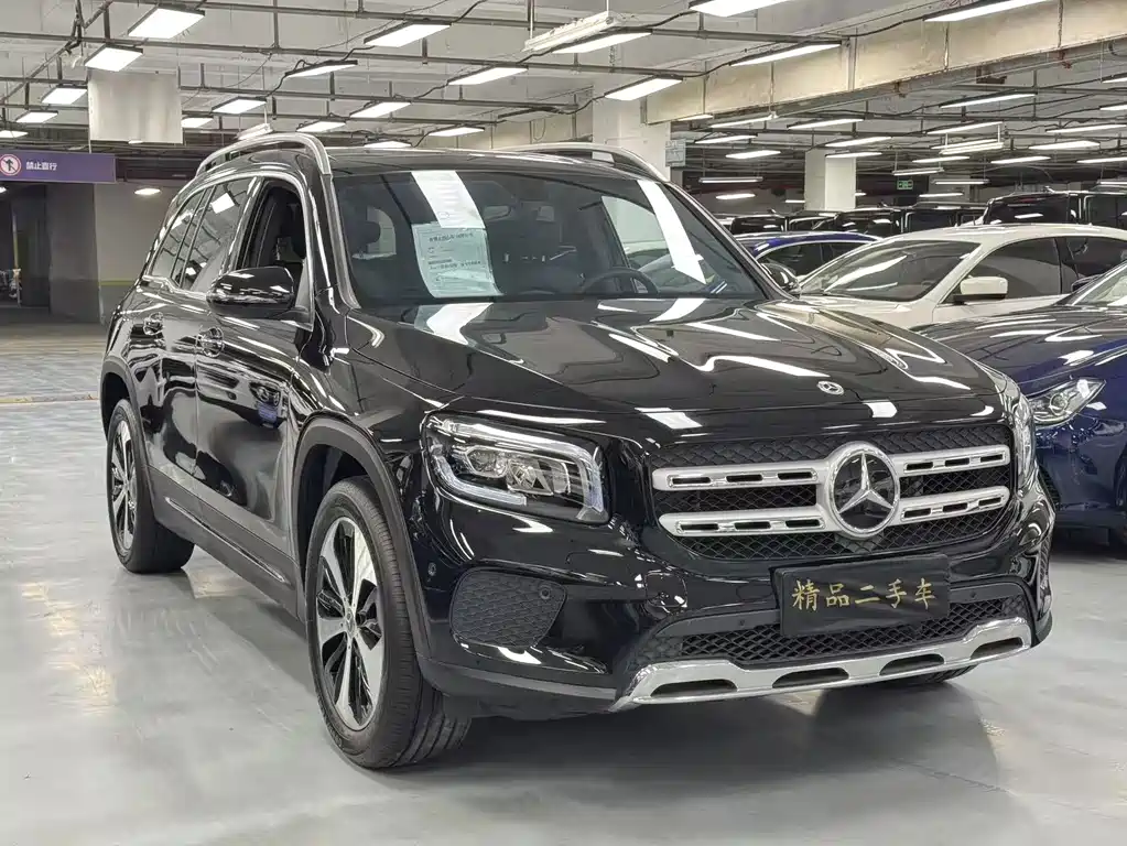 Mercedes-Benz GLB — фото 3