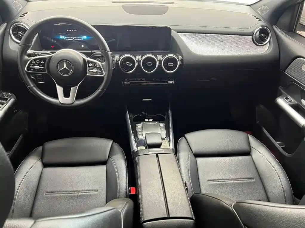 Mercedes-Benz GLA — фото 15