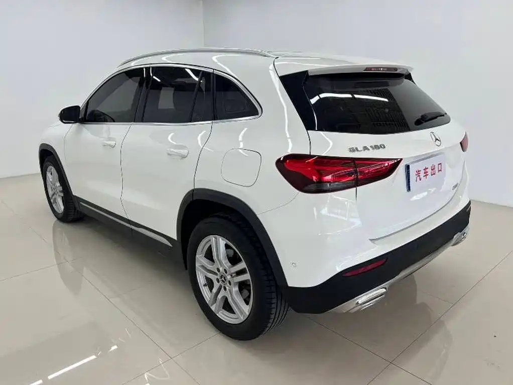 Mercedes-Benz GLA — фото 6
