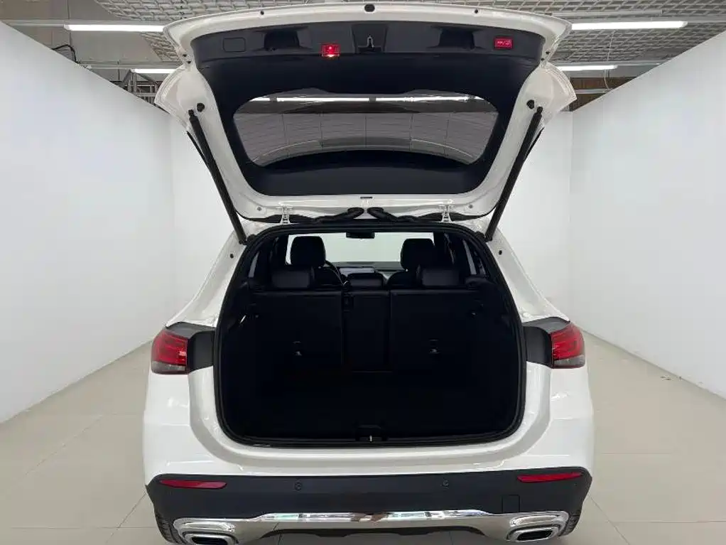 Mercedes-Benz GLA — фото 8