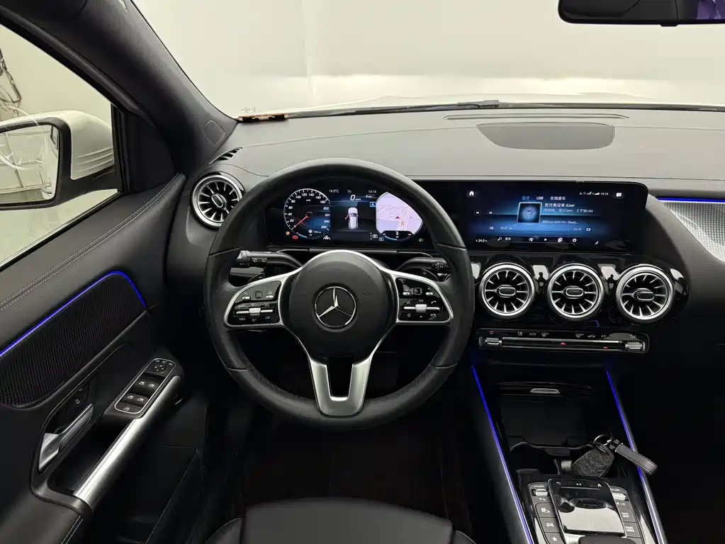 Mercedes-Benz GLA — фото 11