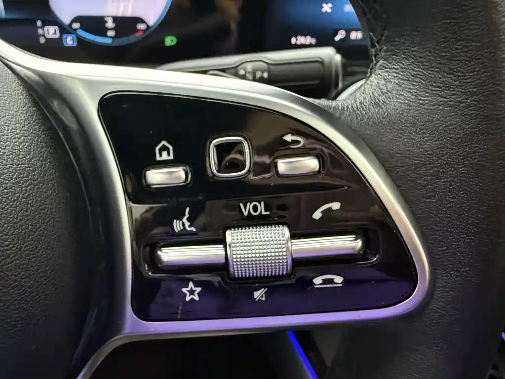Mercedes-Benz GLA — фото 17