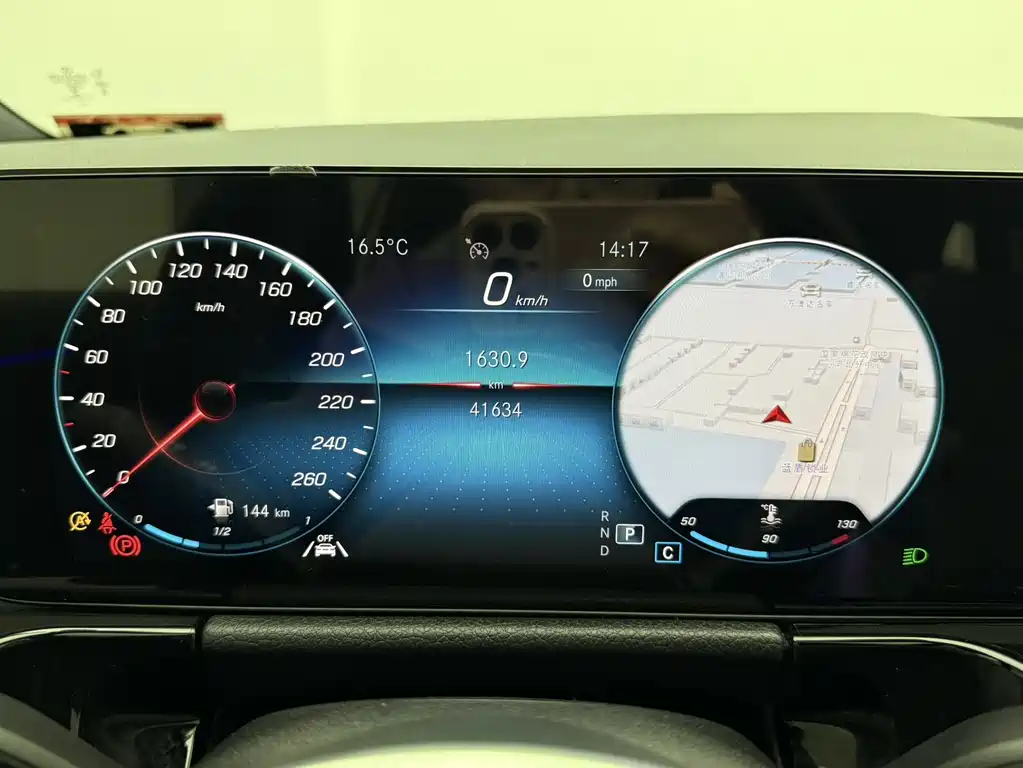 Mercedes-Benz GLA — фото 21