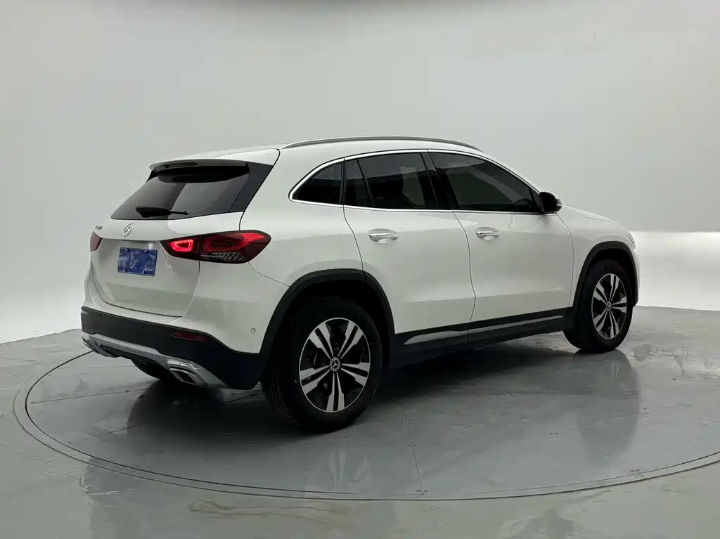 Mercedes-Benz GLA — фото 5
