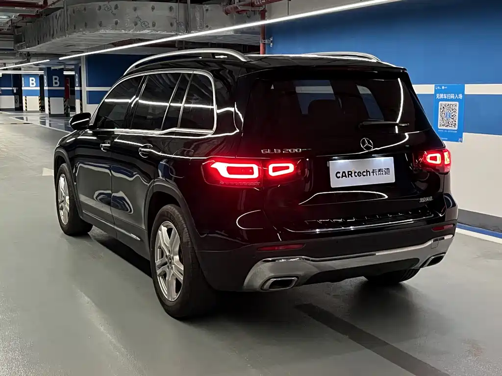 Mercedes-Benz GLB — фото 7