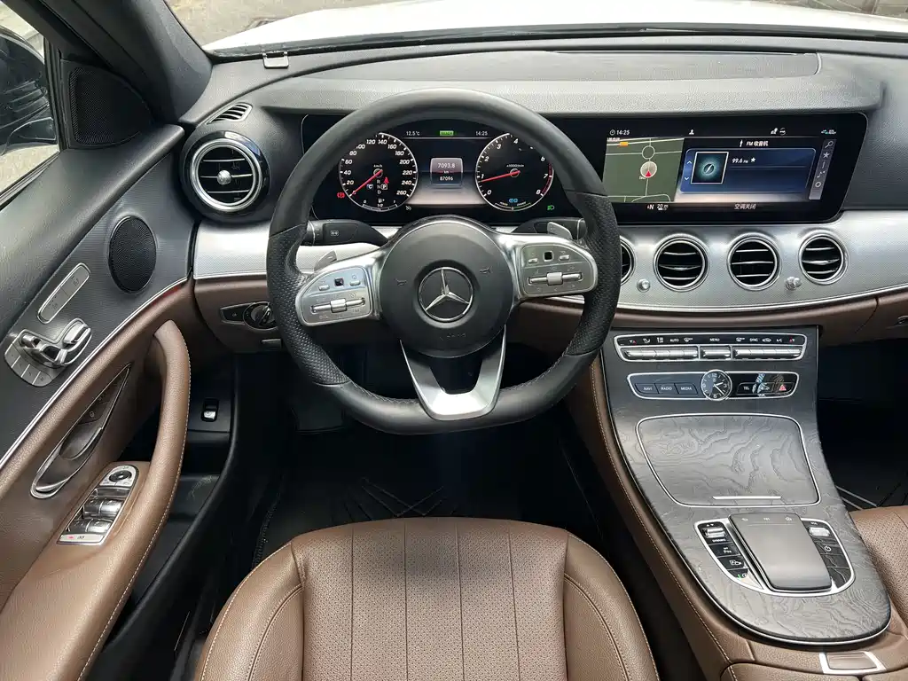 Mercedes-Benz E-Class (Import) — фото 8