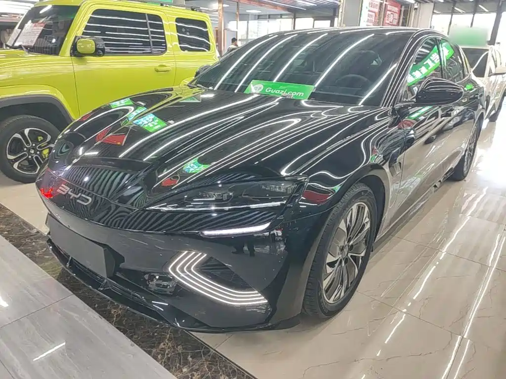 BYD Seal — фото 2