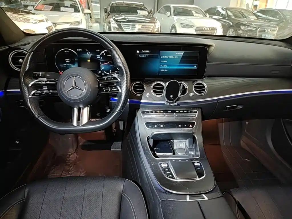 Mercedes-Benz E-Class (Import) — фото 9