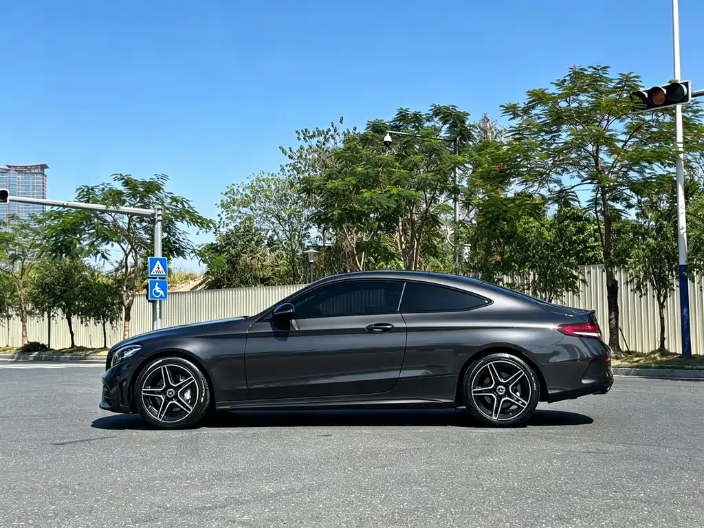 Mercedes-Benz C-Class (Import) — фото 7