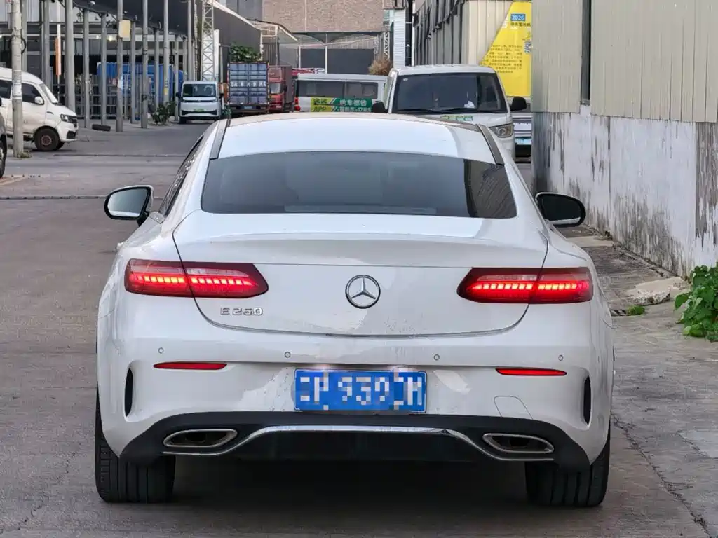 Mercedes-Benz E-Class (Import) — фото 4