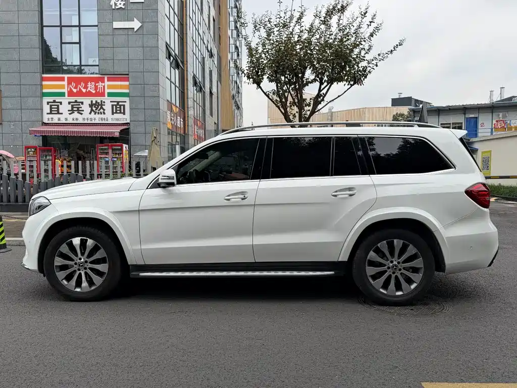 Mercedes-Benz GLS — фото 3