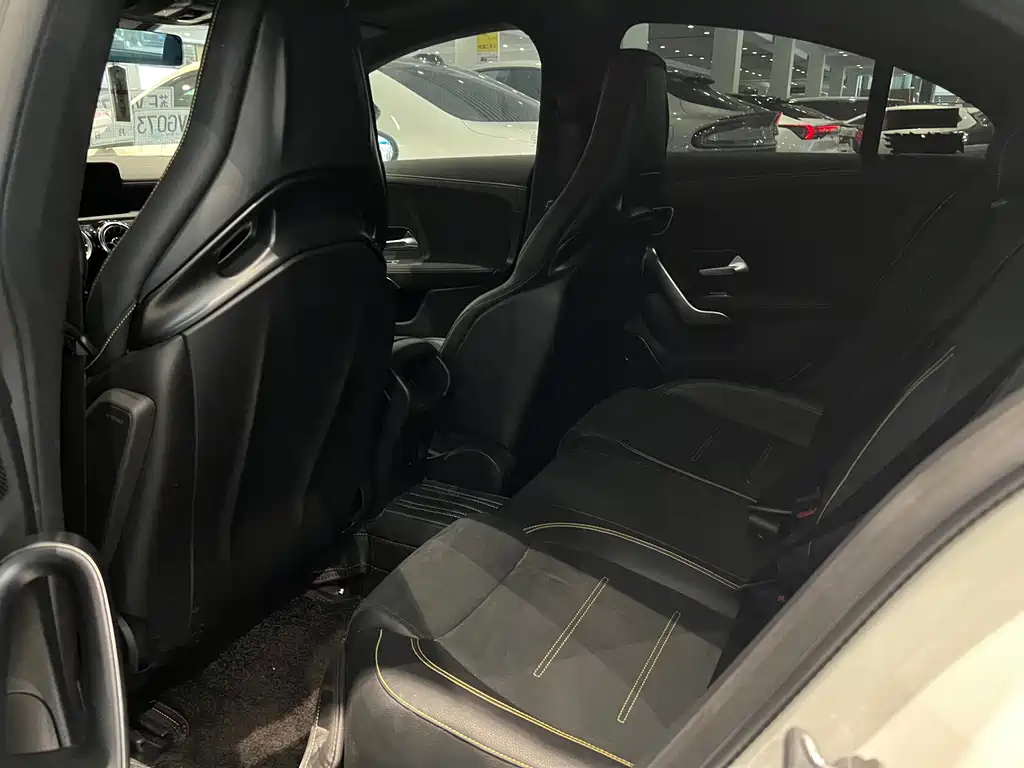 Mercedes-Benz CLA AMG — фото 9