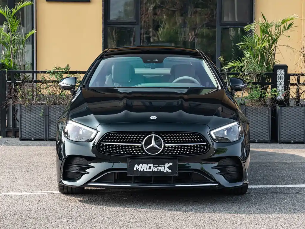 Mercedes-Benz E-Class (Import) — фото 2