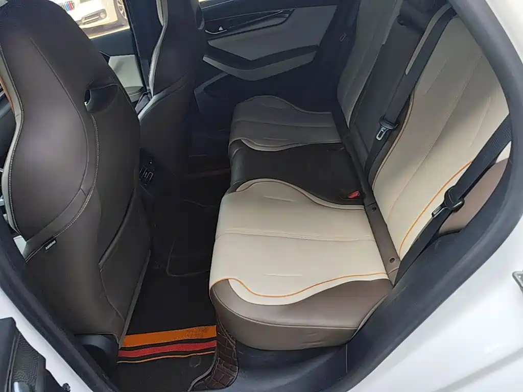 BYD Qin PLUS — фото 17