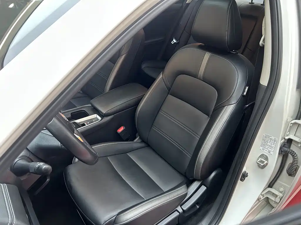 Nissan Sylphy — фото 30