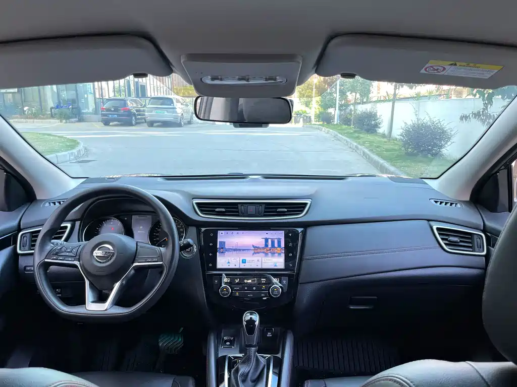 Nissan Qashqai — фото 11