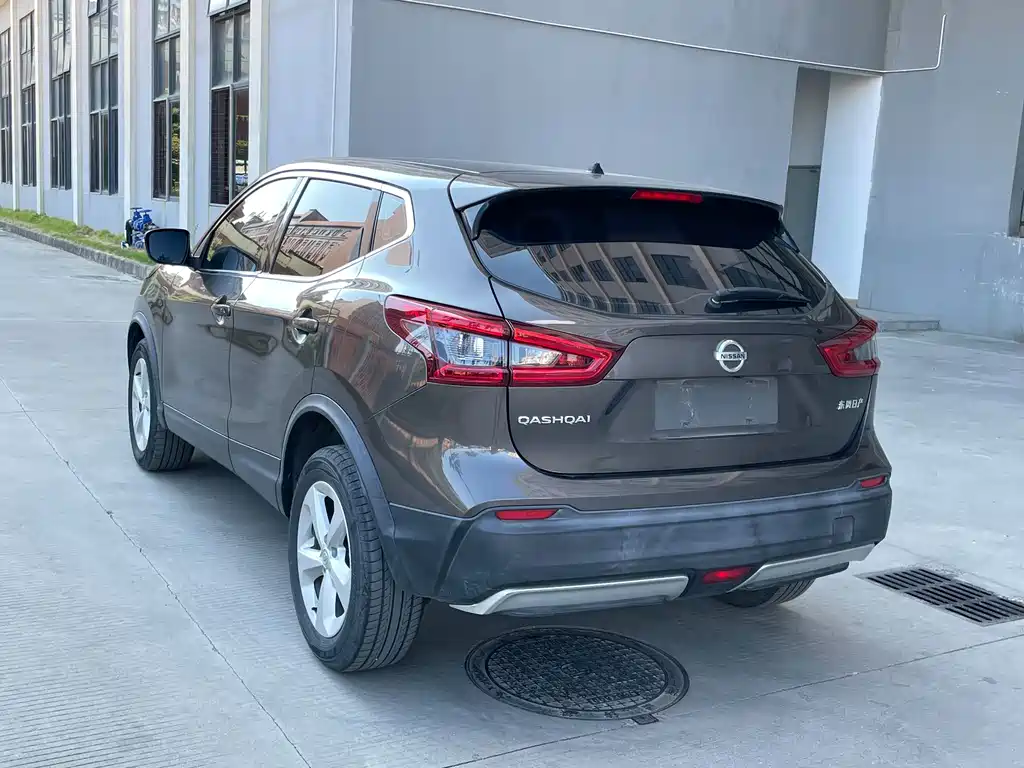 Nissan Qashqai — фото 6