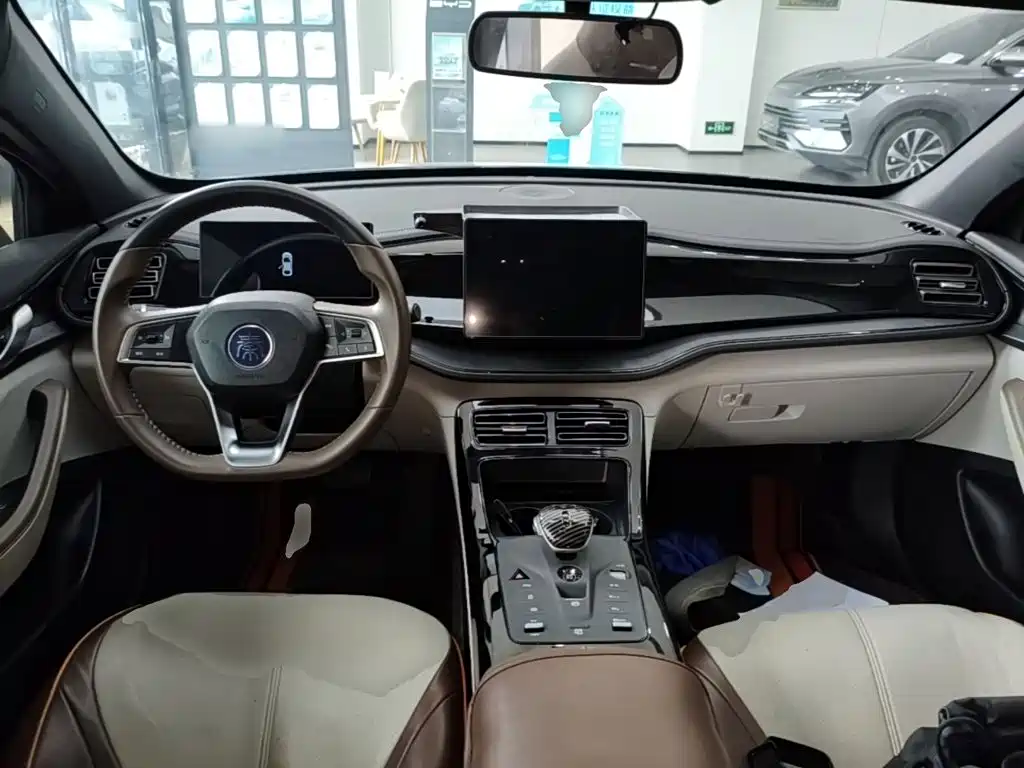 BYD Qin PLUS — фото 10